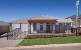 Rockleigh front elevation with roller doors
