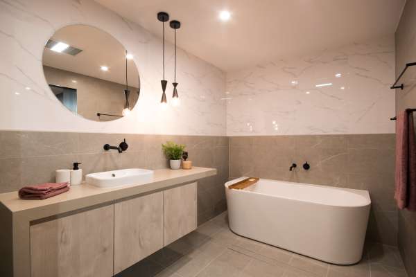 Rossdale Display Gallery85