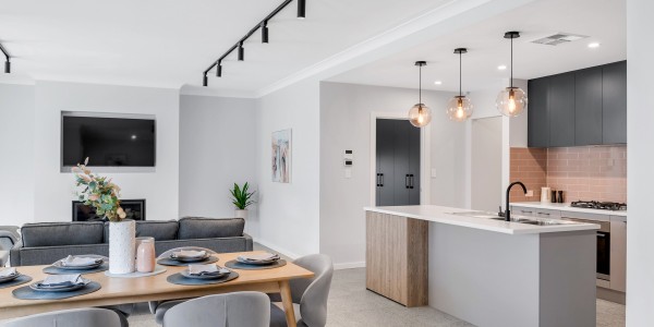 Monaco meals ktichen family54